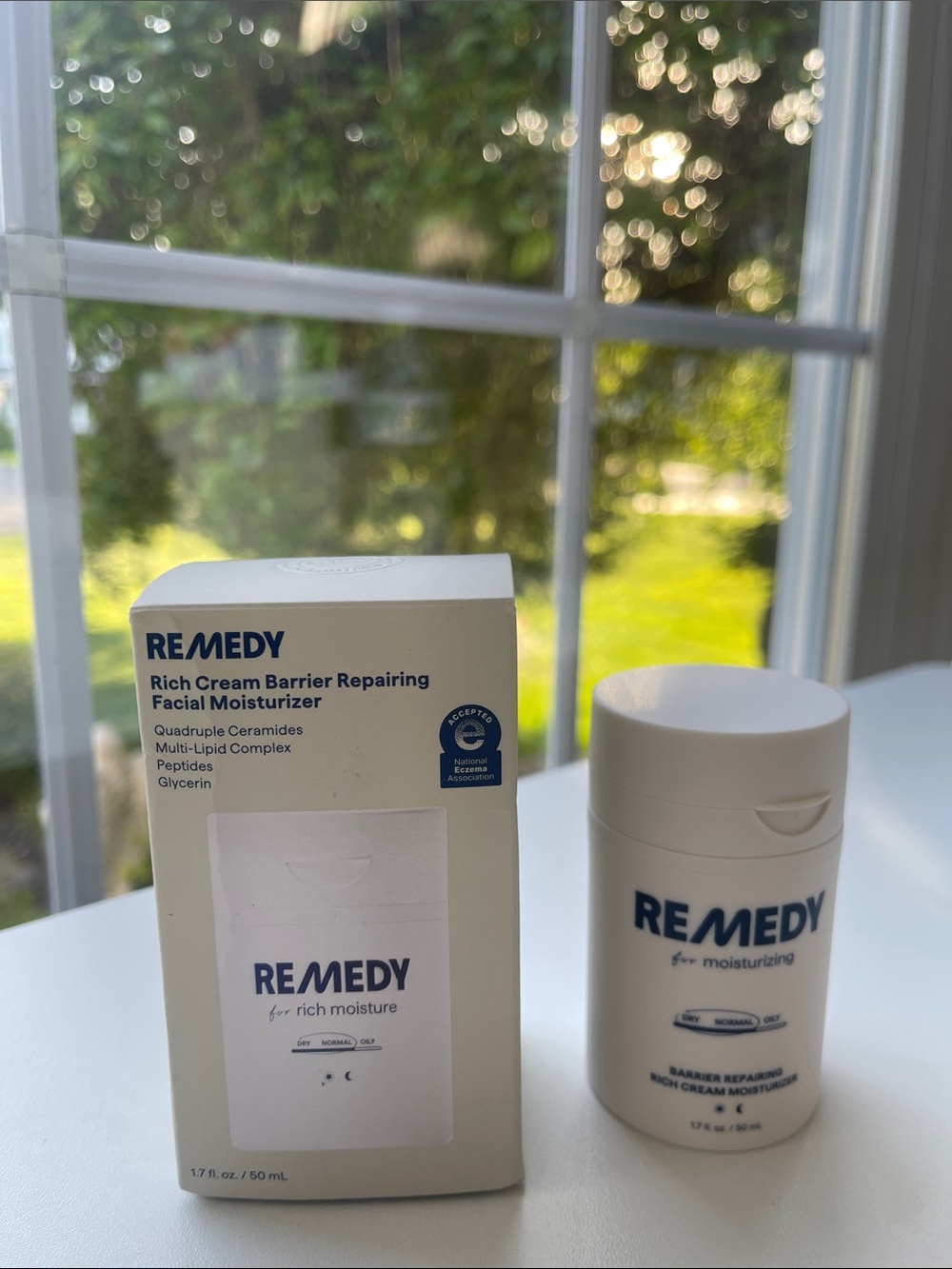 Rich Cream Barrier Repairing Facial Moisturizer
